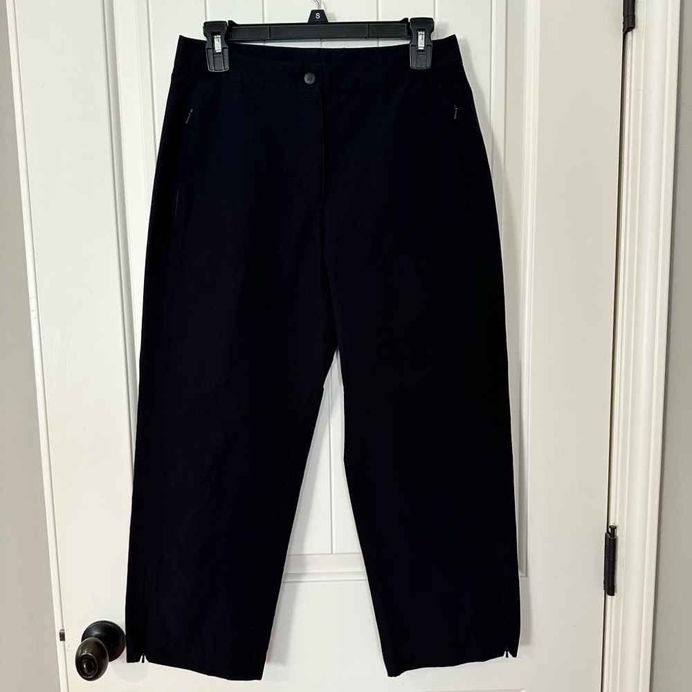 L.L. Bean cropped nylon black pants women’s size 8